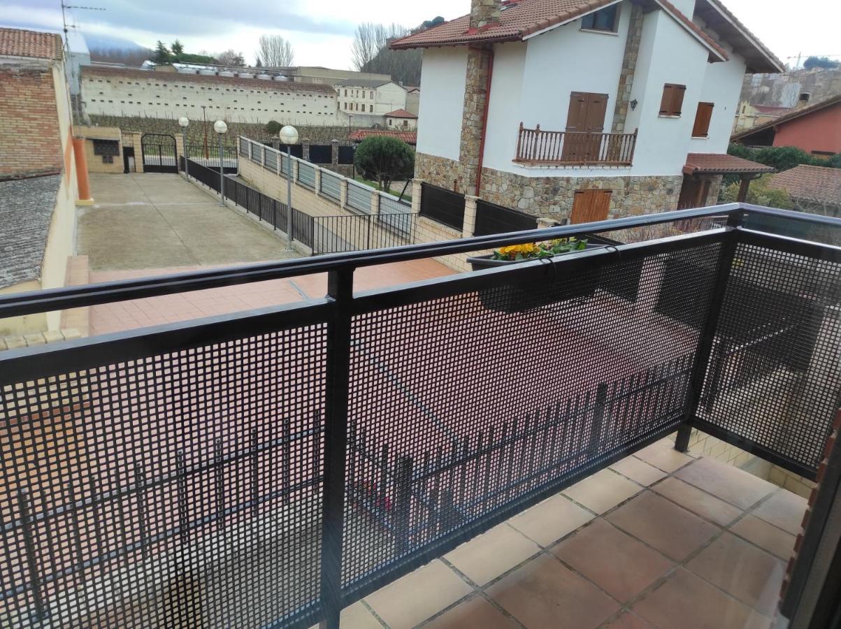 En El Corazon Del Barrio De La Estacion Villa Haro Eksteriør billede